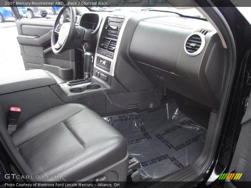 Black / Charcoal Black 2007 Mercury Mountaineer AWD