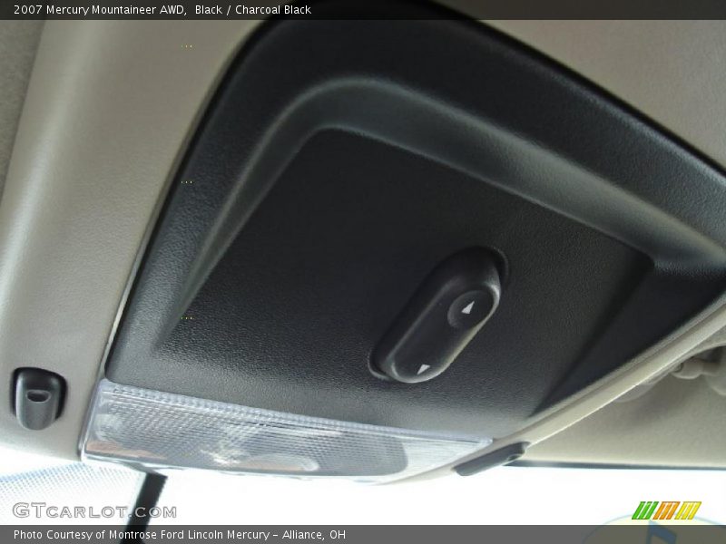 Black / Charcoal Black 2007 Mercury Mountaineer AWD