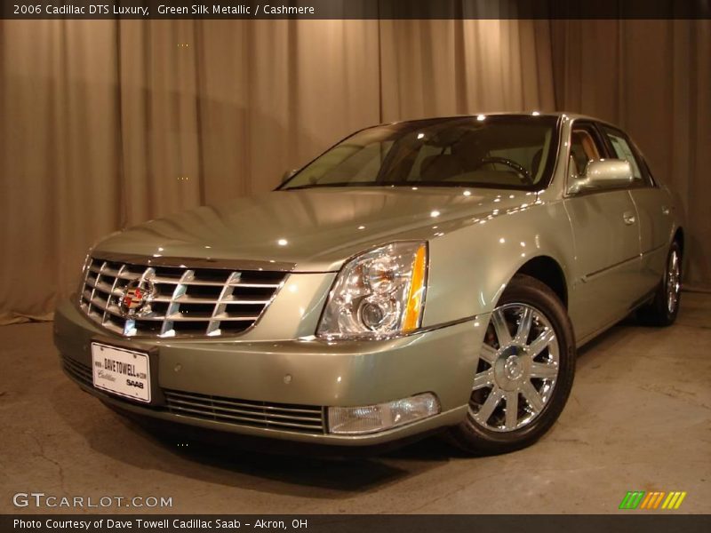 Green Silk Metallic / Cashmere 2006 Cadillac DTS Luxury