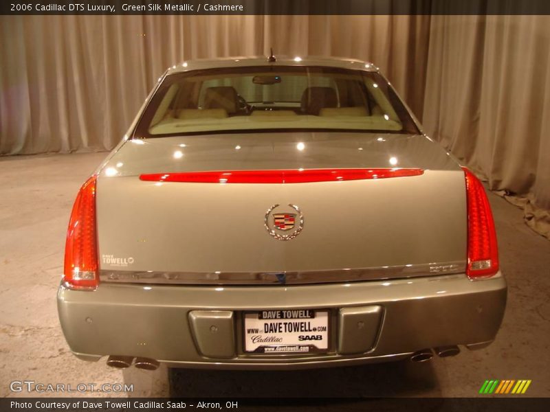 Green Silk Metallic / Cashmere 2006 Cadillac DTS Luxury