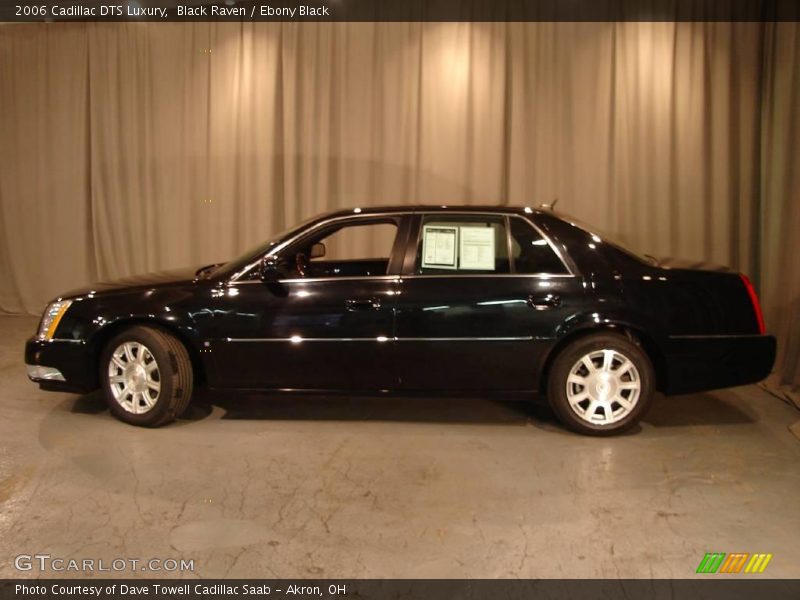 Black Raven / Ebony Black 2006 Cadillac DTS Luxury