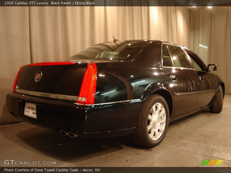 Black Raven / Ebony Black 2006 Cadillac DTS Luxury