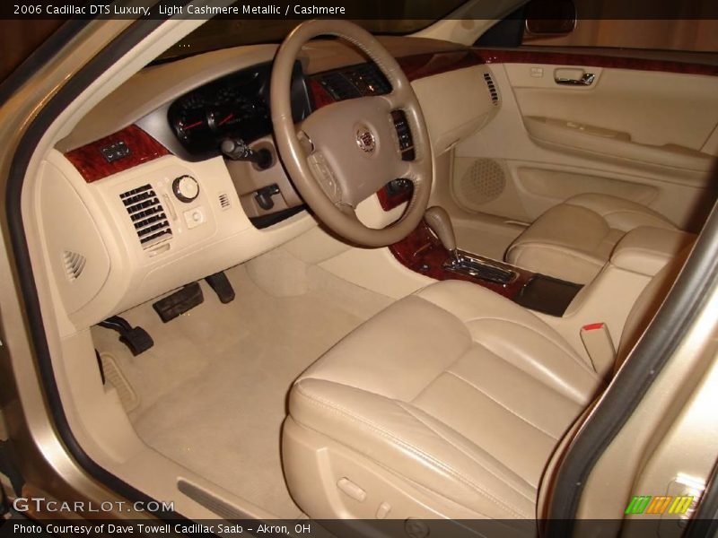 Light Cashmere Metallic / Cashmere 2006 Cadillac DTS Luxury