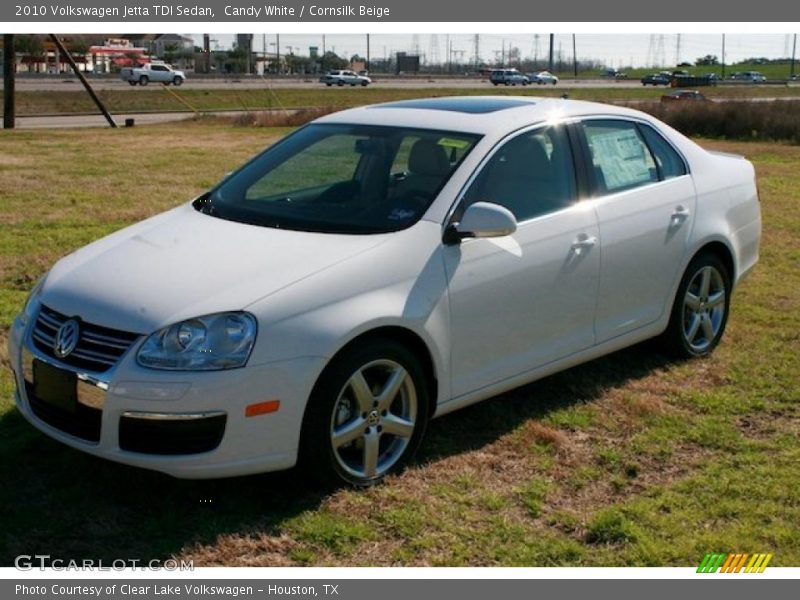 Candy White / Cornsilk Beige 2010 Volkswagen Jetta TDI Sedan