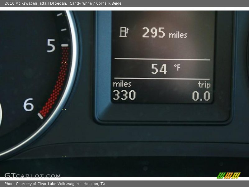 Candy White / Cornsilk Beige 2010 Volkswagen Jetta TDI Sedan