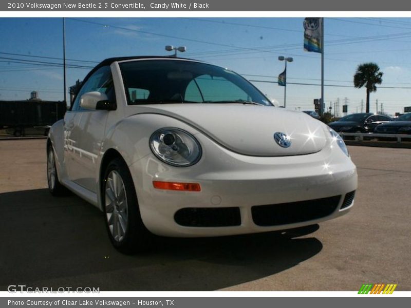Candy White / Black 2010 Volkswagen New Beetle 2.5 Convertible