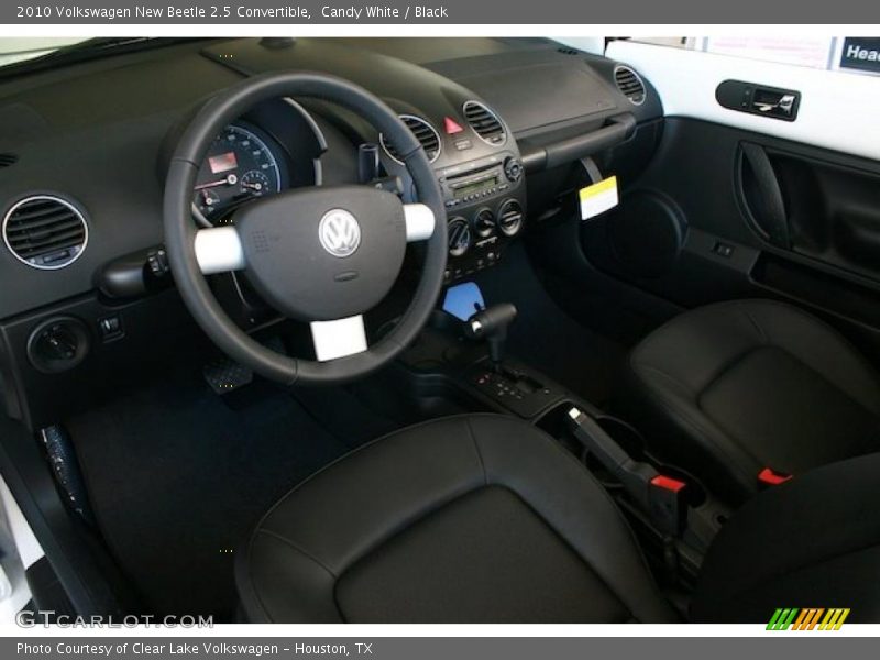 Candy White / Black 2010 Volkswagen New Beetle 2.5 Convertible