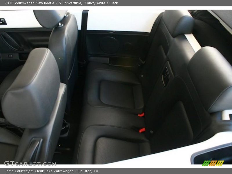 Candy White / Black 2010 Volkswagen New Beetle 2.5 Convertible