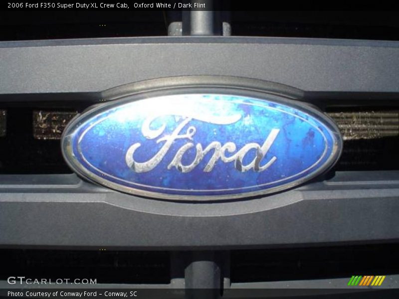 Oxford White / Dark Flint 2006 Ford F350 Super Duty XL Crew Cab
