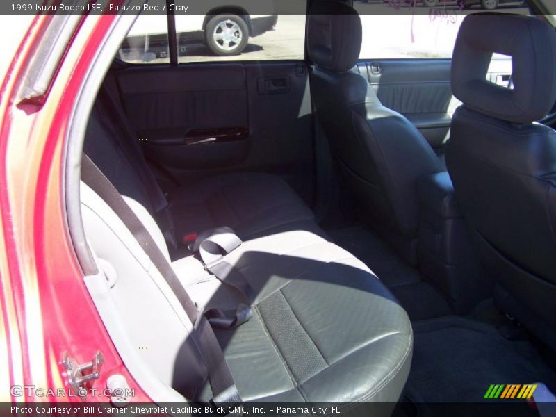 Palazzo Red / Gray 1999 Isuzu Rodeo LSE