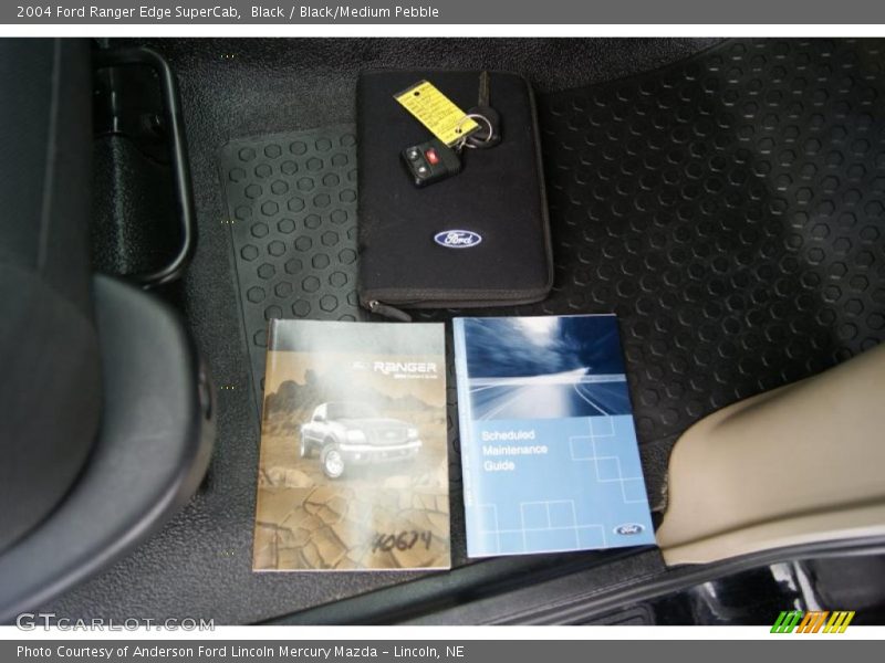 Black / Black/Medium Pebble 2004 Ford Ranger Edge SuperCab