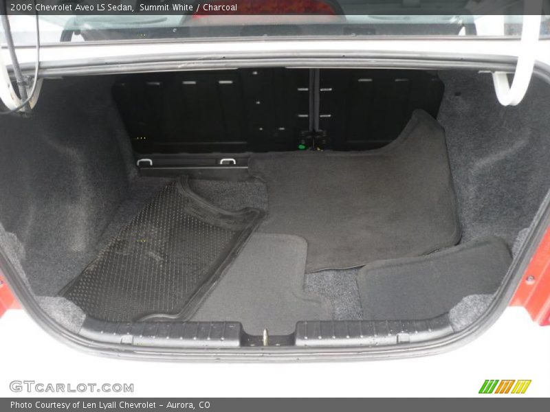 Summit White / Charcoal 2006 Chevrolet Aveo LS Sedan