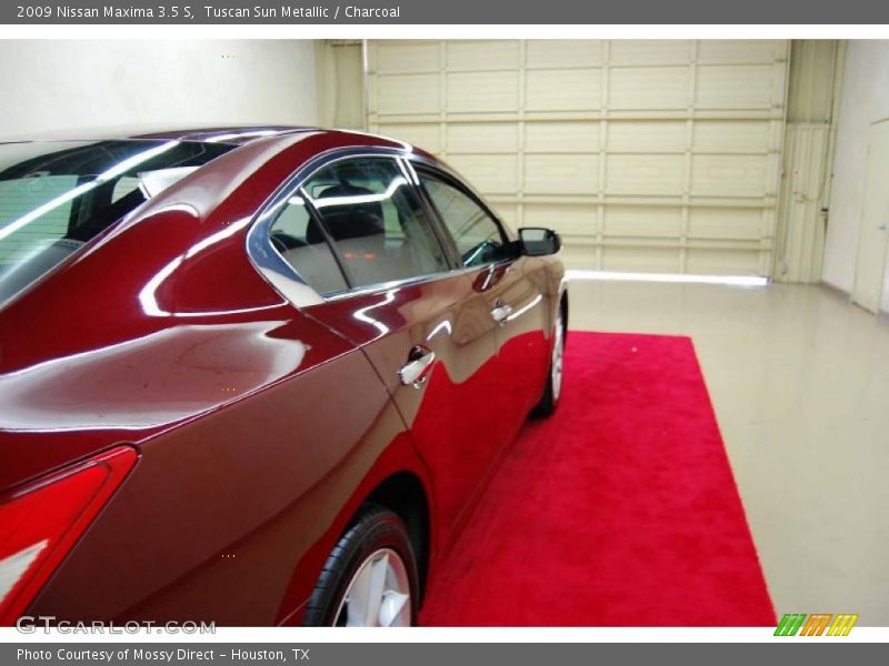 Tuscan Sun Metallic / Charcoal 2009 Nissan Maxima 3.5 S