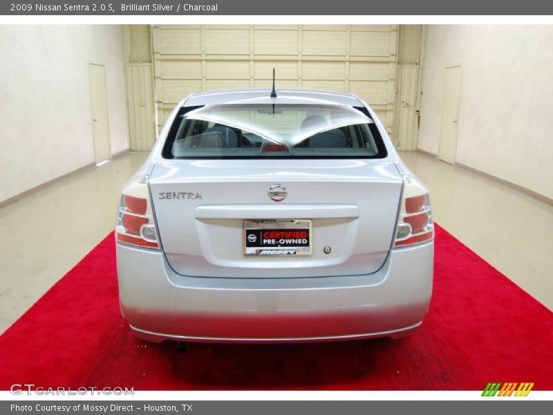 Brilliant Silver / Charcoal 2009 Nissan Sentra 2.0 S