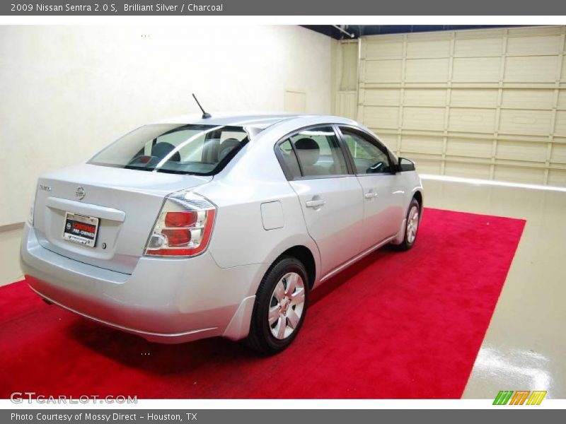 Brilliant Silver / Charcoal 2009 Nissan Sentra 2.0 S