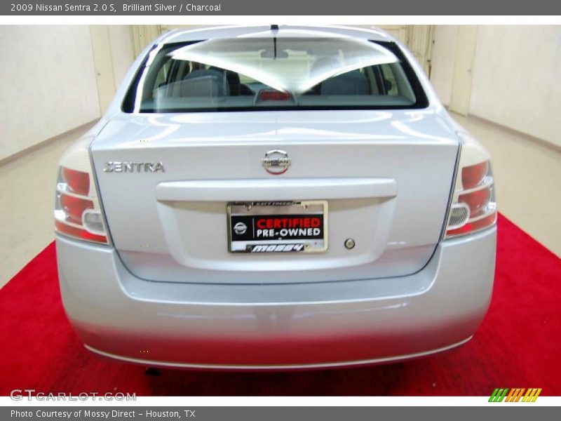 Brilliant Silver / Charcoal 2009 Nissan Sentra 2.0 S
