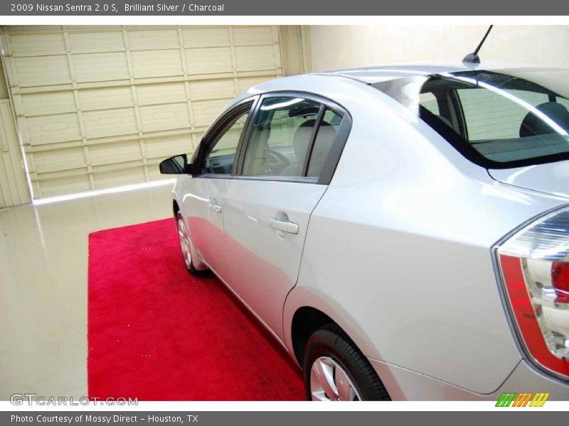 Brilliant Silver / Charcoal 2009 Nissan Sentra 2.0 S