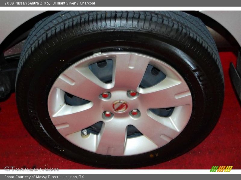 Brilliant Silver / Charcoal 2009 Nissan Sentra 2.0 S