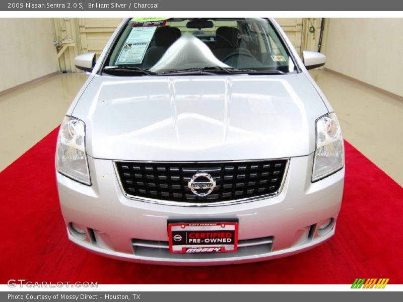 Brilliant Silver / Charcoal 2009 Nissan Sentra 2.0 S