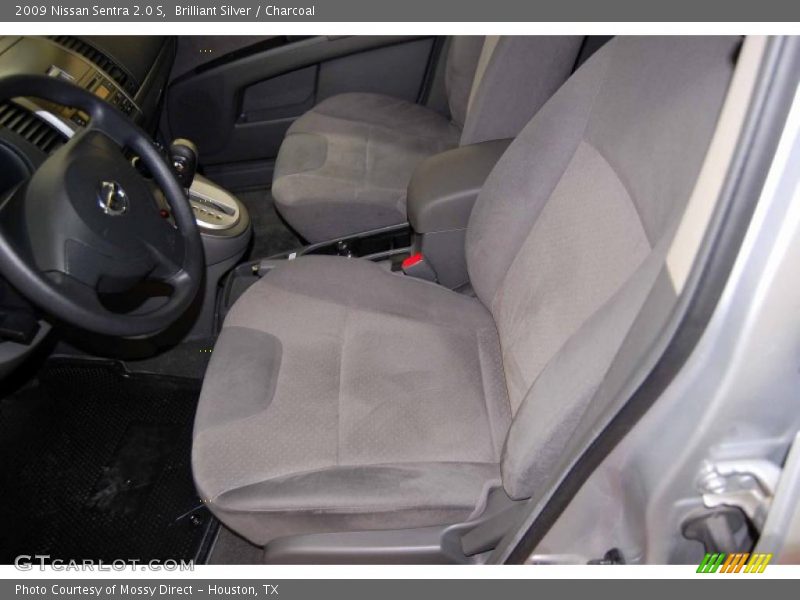 Brilliant Silver / Charcoal 2009 Nissan Sentra 2.0 S
