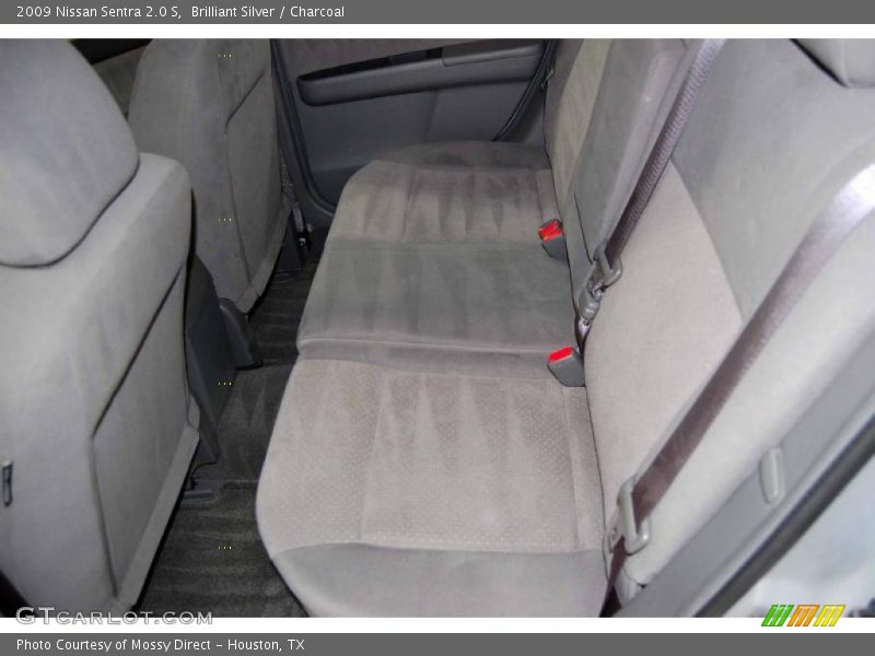 Brilliant Silver / Charcoal 2009 Nissan Sentra 2.0 S