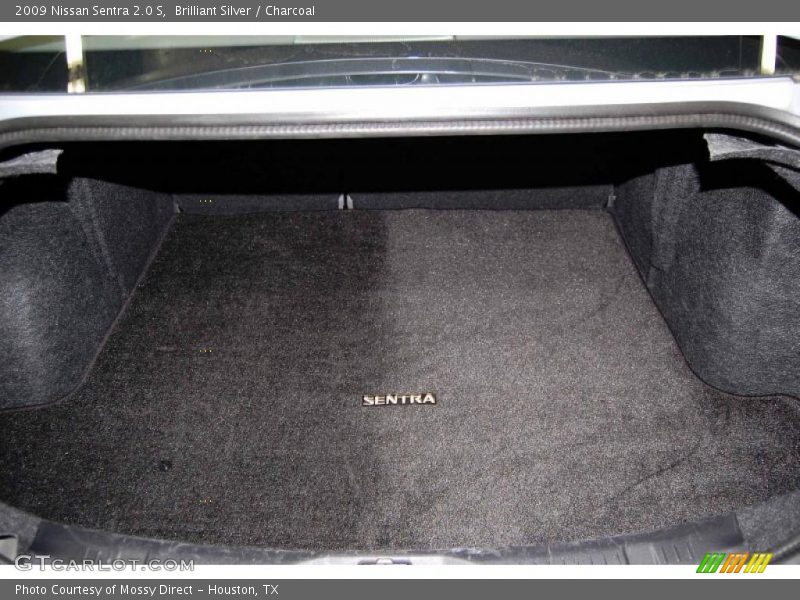 Brilliant Silver / Charcoal 2009 Nissan Sentra 2.0 S