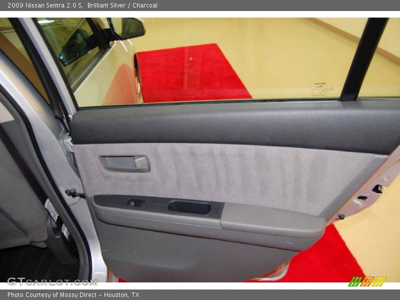 Brilliant Silver / Charcoal 2009 Nissan Sentra 2.0 S