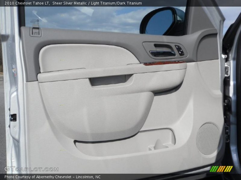 Sheer Silver Metallic / Light Titanium/Dark Titanium 2010 Chevrolet Tahoe LT
