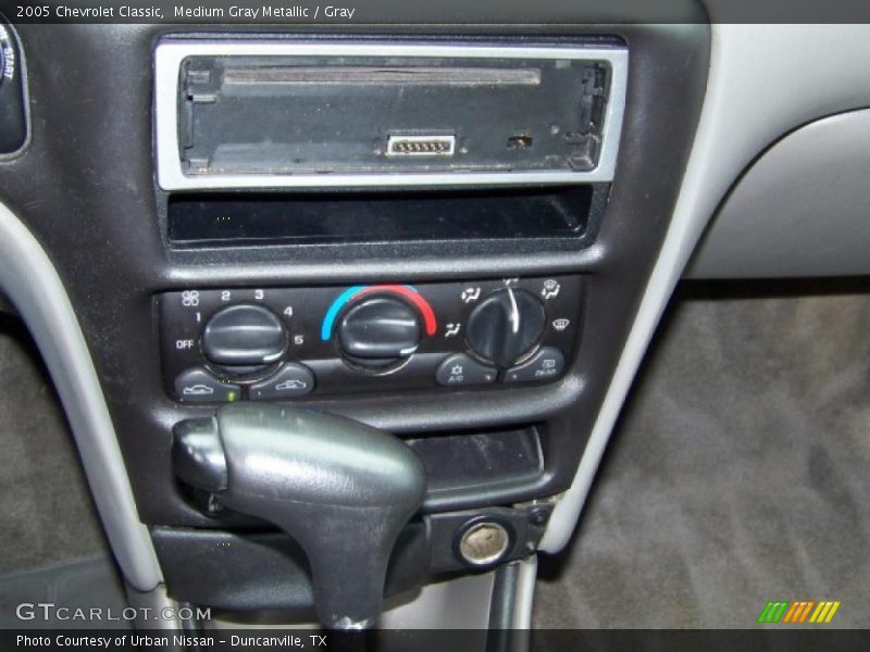 Medium Gray Metallic / Gray 2005 Chevrolet Classic