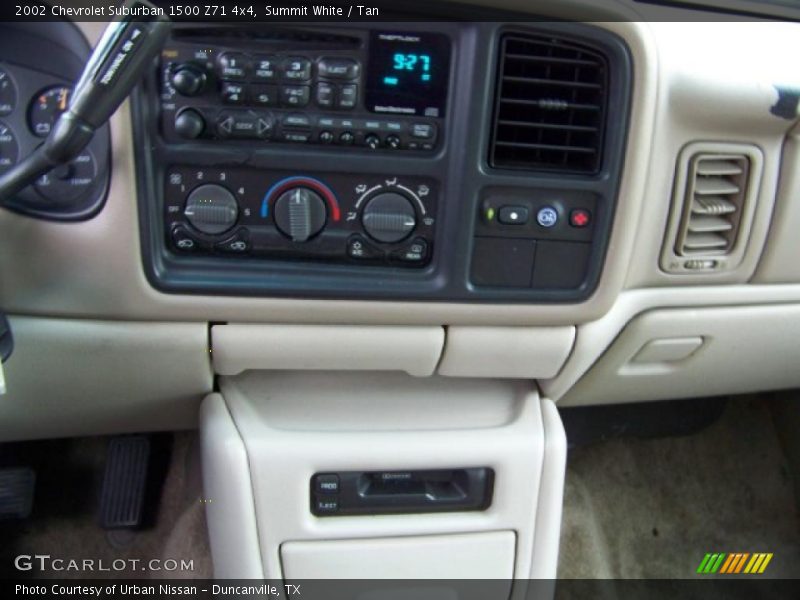 Summit White / Tan 2002 Chevrolet Suburban 1500 Z71 4x4