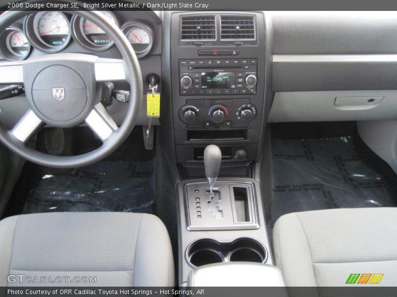 Bright Silver Metallic / Dark/Light Slate Gray 2008 Dodge Charger SE