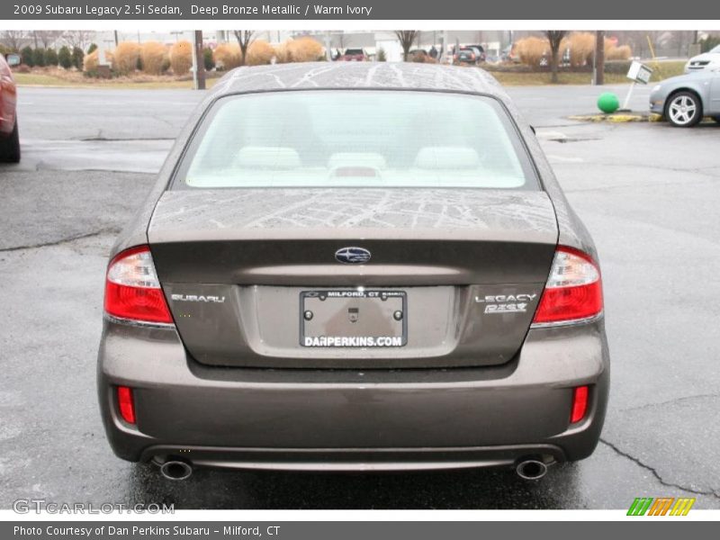 Deep Bronze Metallic / Warm Ivory 2009 Subaru Legacy 2.5i Sedan