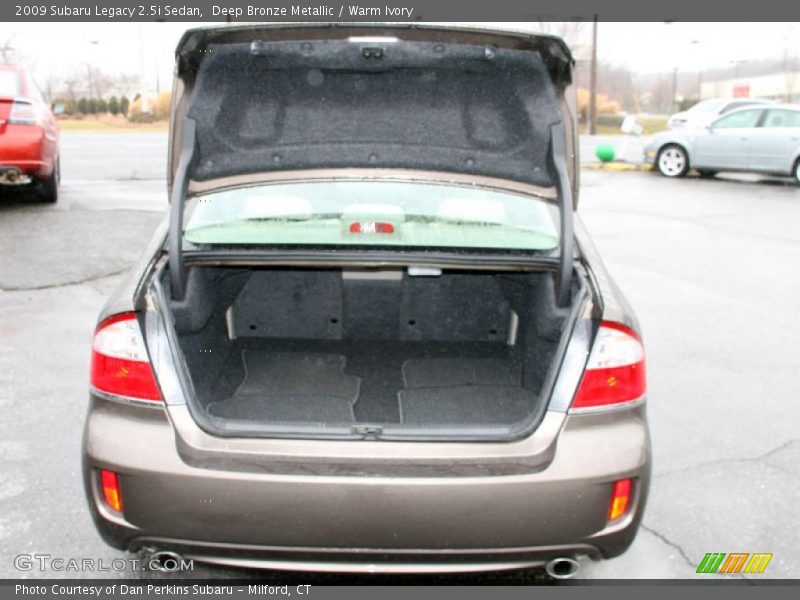 Deep Bronze Metallic / Warm Ivory 2009 Subaru Legacy 2.5i Sedan