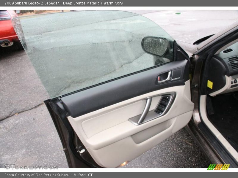 Deep Bronze Metallic / Warm Ivory 2009 Subaru Legacy 2.5i Sedan