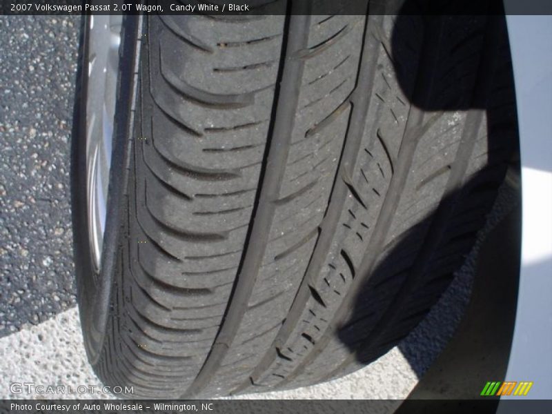 Candy White / Black 2007 Volkswagen Passat 2.0T Wagon