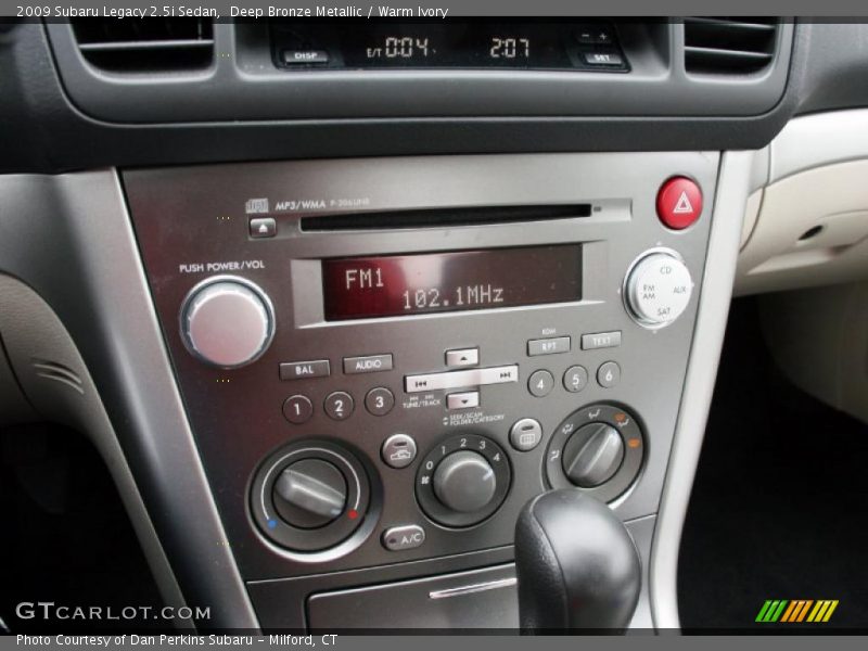 Deep Bronze Metallic / Warm Ivory 2009 Subaru Legacy 2.5i Sedan