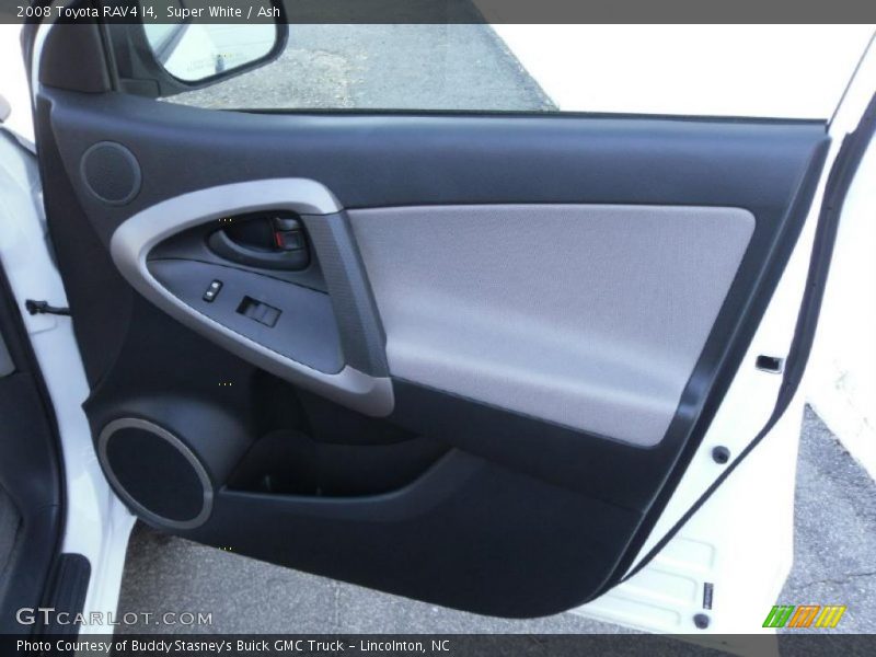 Super White / Ash 2008 Toyota RAV4 I4