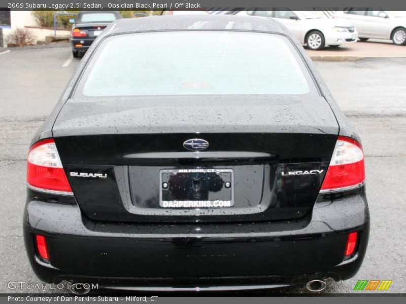 Obsidian Black Pearl / Off Black 2009 Subaru Legacy 2.5i Sedan