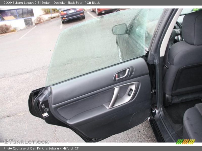 Obsidian Black Pearl / Off Black 2009 Subaru Legacy 2.5i Sedan