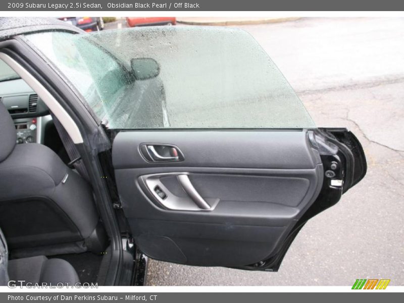 Obsidian Black Pearl / Off Black 2009 Subaru Legacy 2.5i Sedan