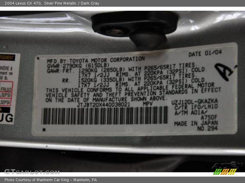 Silver Pine Metallic / Dark Gray 2004 Lexus GX 470
