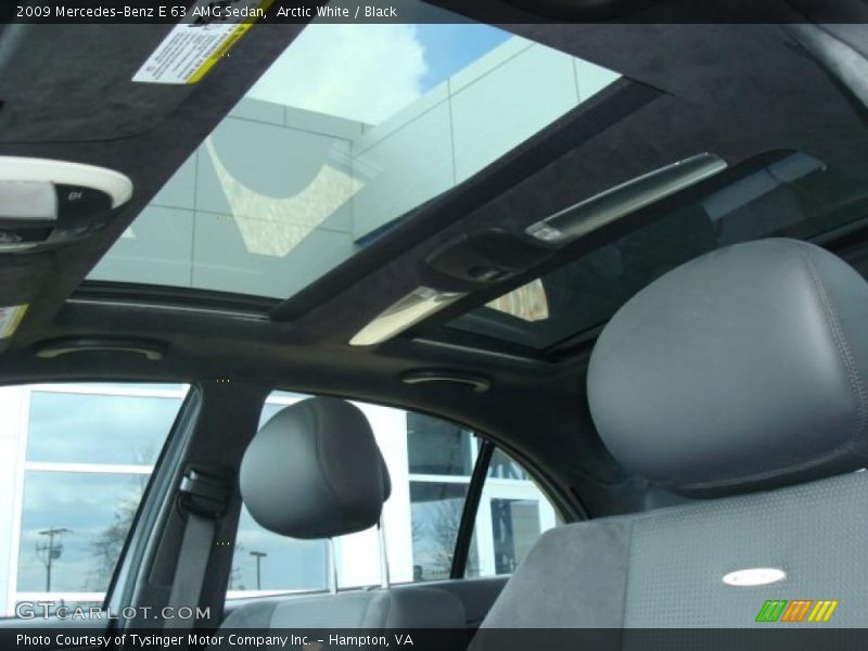 Arctic White / Black 2009 Mercedes-Benz E 63 AMG Sedan