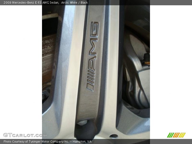 Arctic White / Black 2009 Mercedes-Benz E 63 AMG Sedan