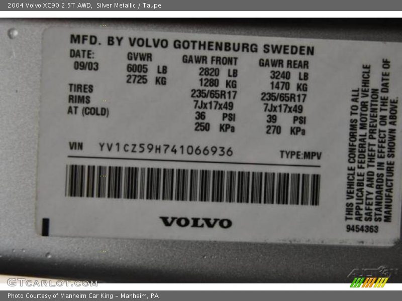 Silver Metallic / Taupe 2004 Volvo XC90 2.5T AWD