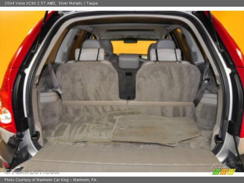 Silver Metallic / Taupe 2004 Volvo XC90 2.5T AWD