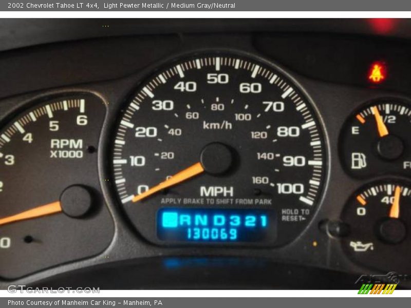 Light Pewter Metallic / Medium Gray/Neutral 2002 Chevrolet Tahoe LT 4x4
