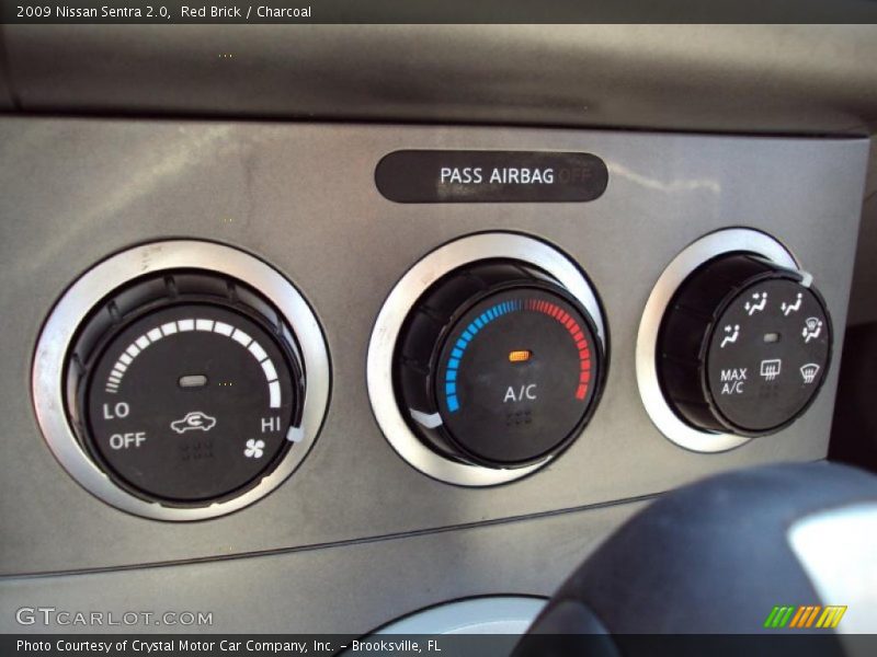Red Brick / Charcoal 2009 Nissan Sentra 2.0