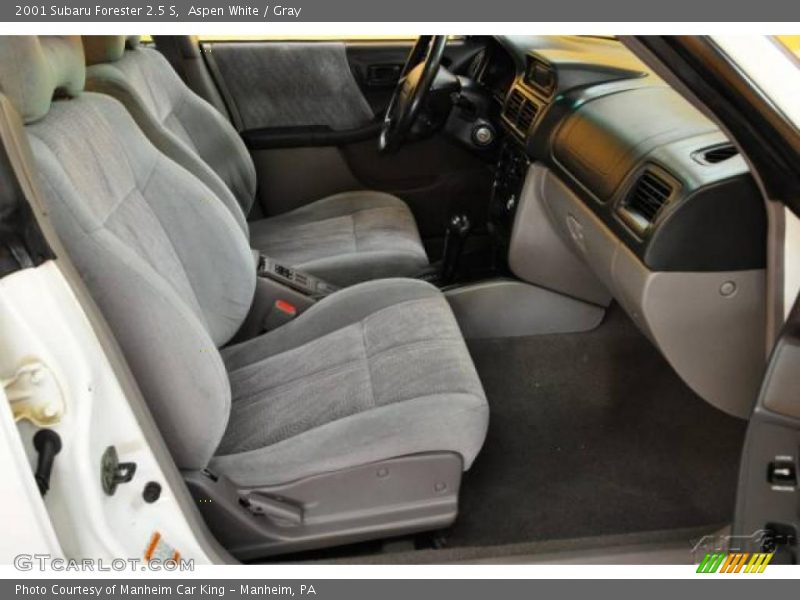 Aspen White / Gray 2001 Subaru Forester 2.5 S