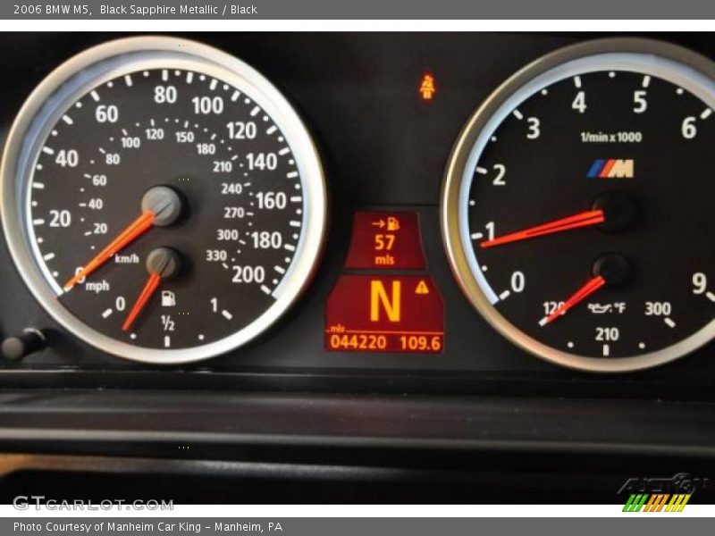 Black Sapphire Metallic / Black 2006 BMW M5