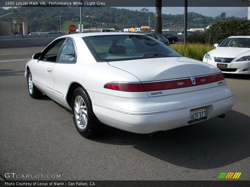 Performance White / Light Grey 1995 Lincoln Mark VIII